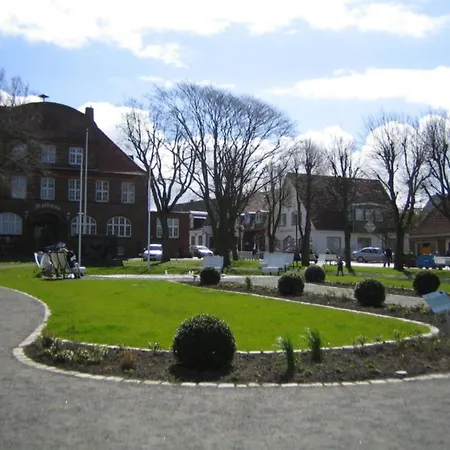Moblierte Ferienwohnung In Stinteck Mit Gemeinsamem Pool, Garten Und Terrasse