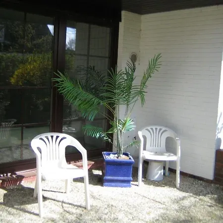 Moblierte Ferienwohnung In Stinteck Mit Gemeinsamem Pool, Garten Und Terrasse 아파트