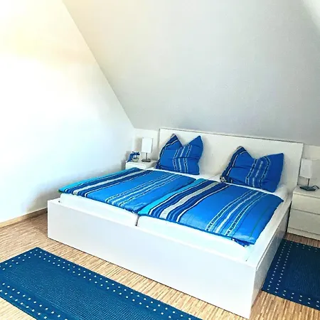 Moblierte Ferienwohnung In Stinteck Mit Gemeinsamem Pool, Garten Und Terrasse 아파트 *