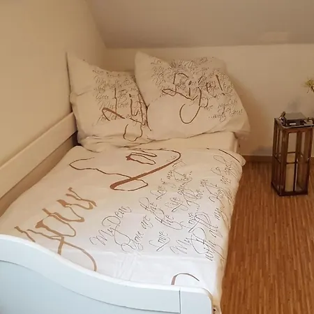 아파트 Moblierte Ferienwohnung In Stinteck Mit Gemeinsamem Pool, Garten Und Terrasse *