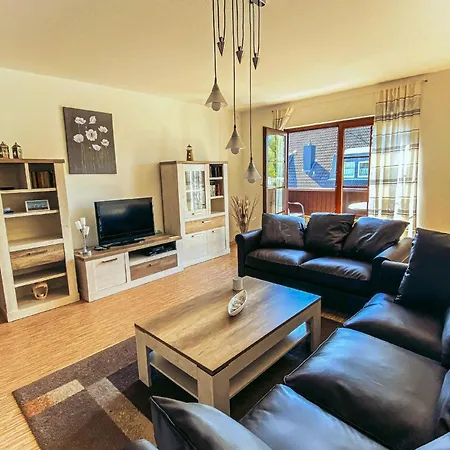 Moblierte Ferienwohnung In Stinteck Mit Gemeinsamem Pool, Garten Und Terrasse